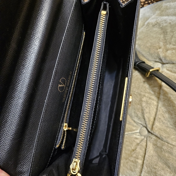 (SOLD)Authentic vintage Valentino Garavani 2 way bag - Picture 5 of 8